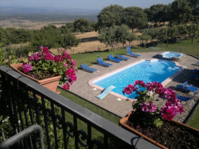 Отель Agriturismo Francadu  Санту-Луссурджу